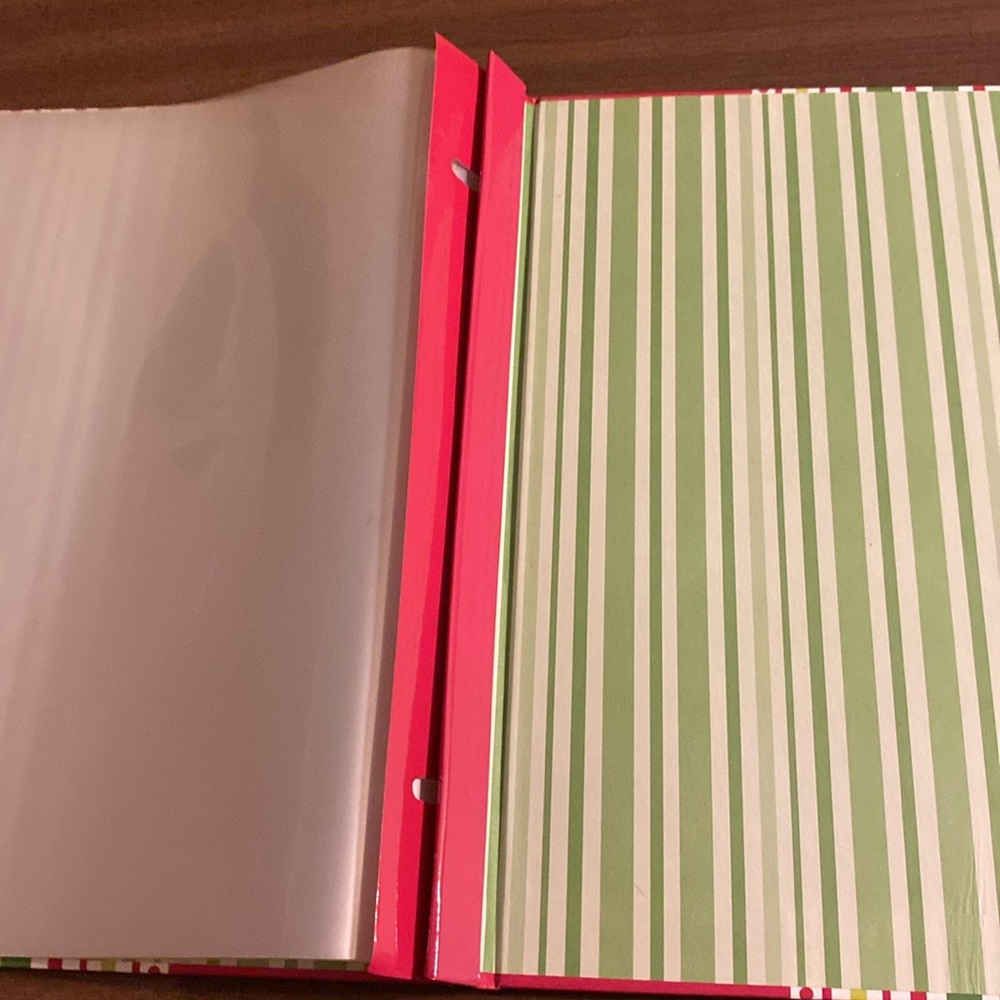 Holiday Stripes Scrapbooking Binder - Picture 6 of 7